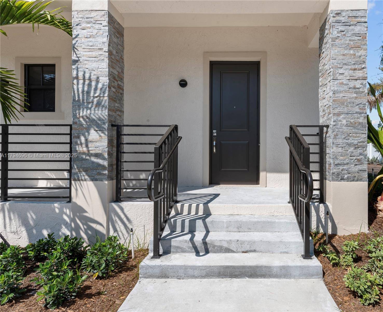 Davie, FL 33314,5745 SW 44th COURT #101