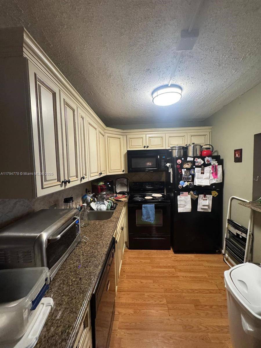 West Palm Beach, FL 33417,197 Kent L