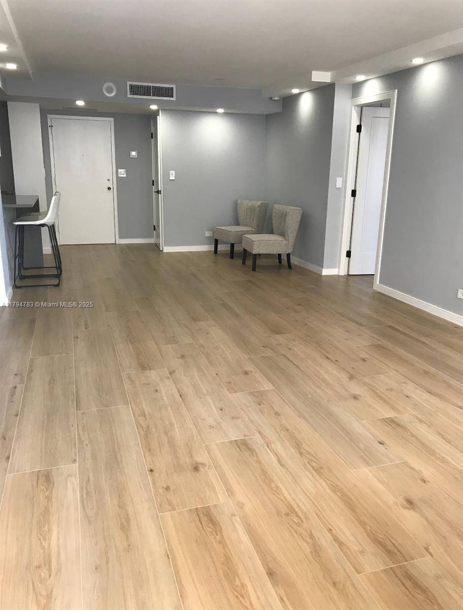 Sunny Isles Beach, FL 33160,251 174th St #1009