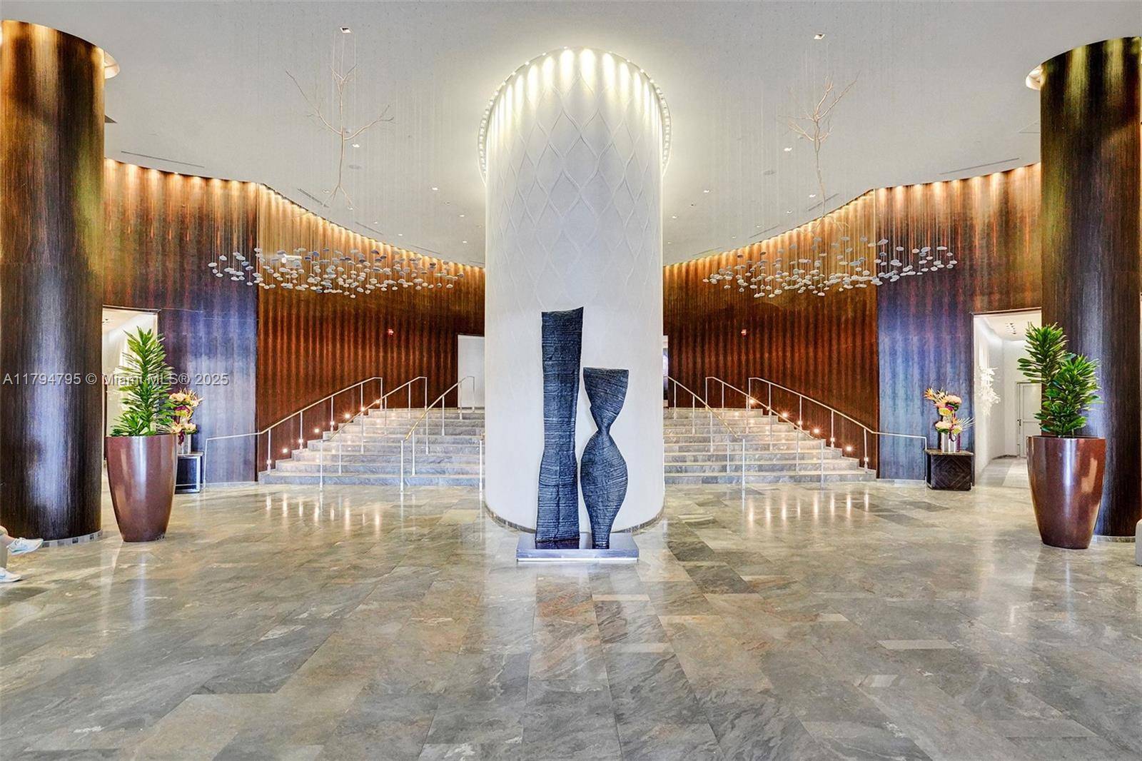 Sunny Isles Beach, FL 33160,17201 Collins Ave #1704