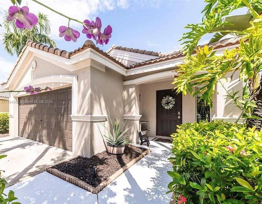 Weston, FL 33327,1025 Bamboo Ln #1025