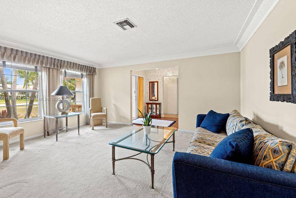 Plantation, FL 33324,7640 NW 6th Ct