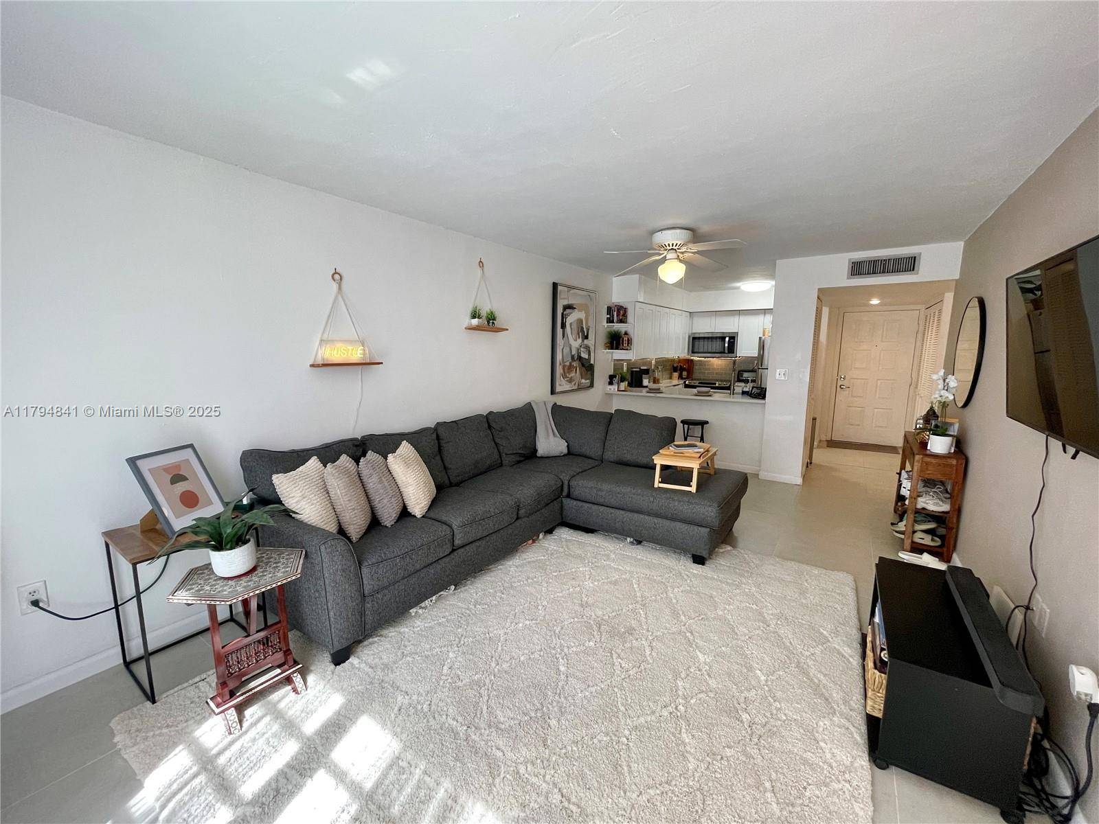Coral Gables, FL 33146,1280 S Alhambra Cir #2204