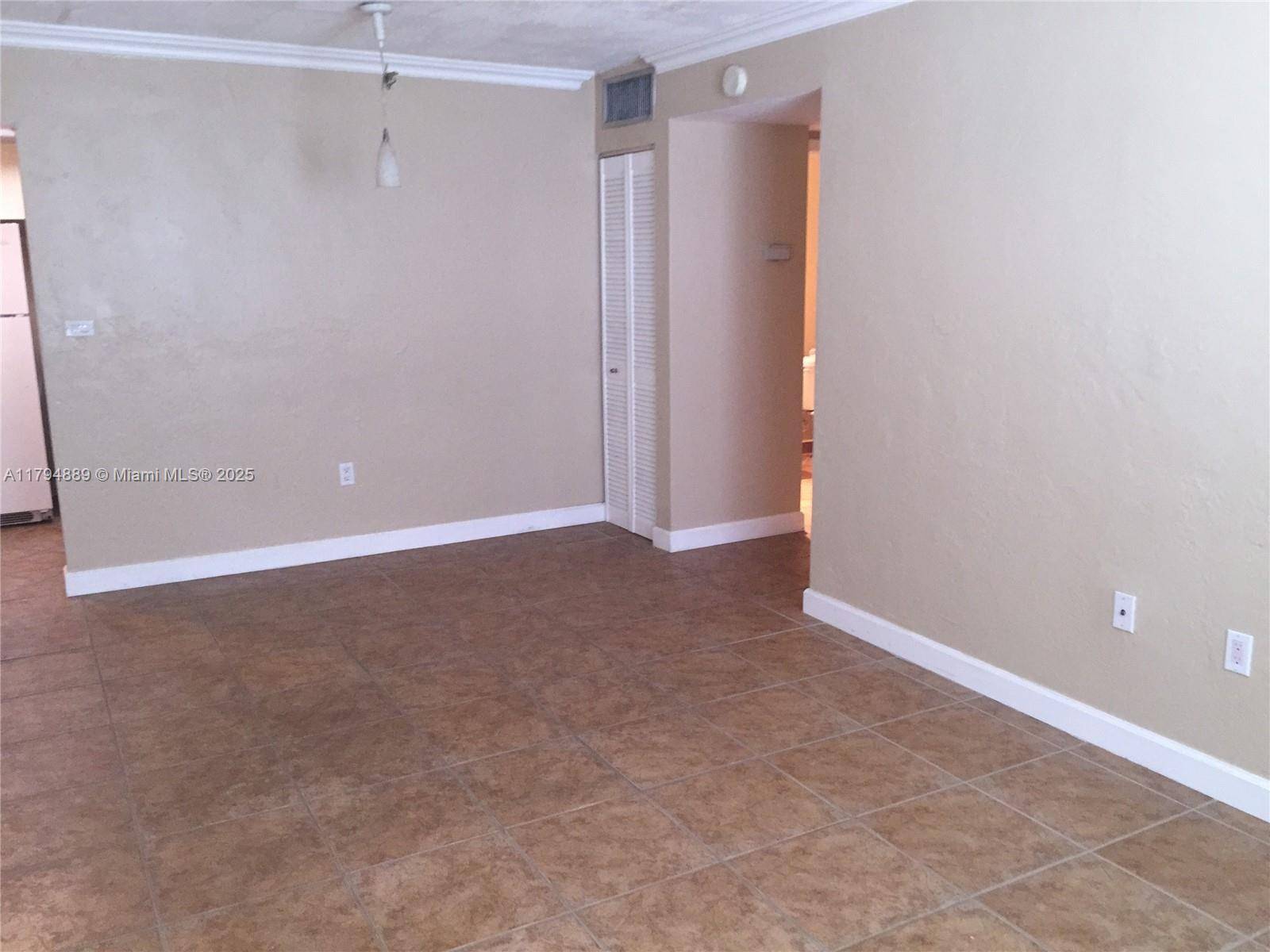 Pinecrest, FL 33156,8603 SW 68th Ct #27