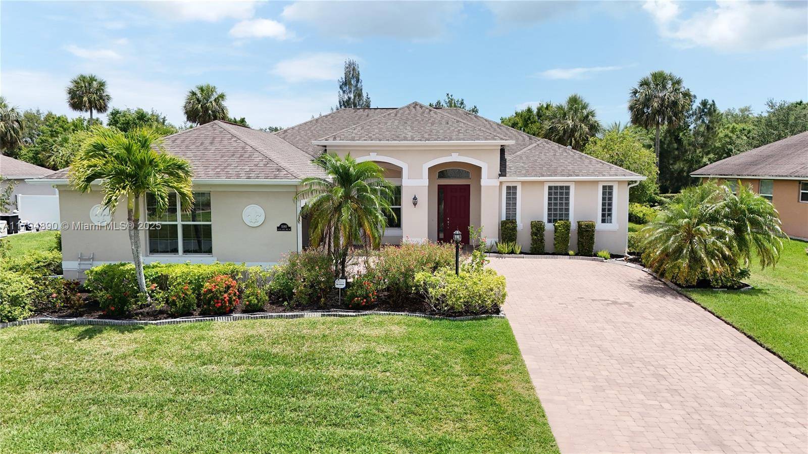 Vero Beach, FL 32968,1080 SW Southlakes Way SW