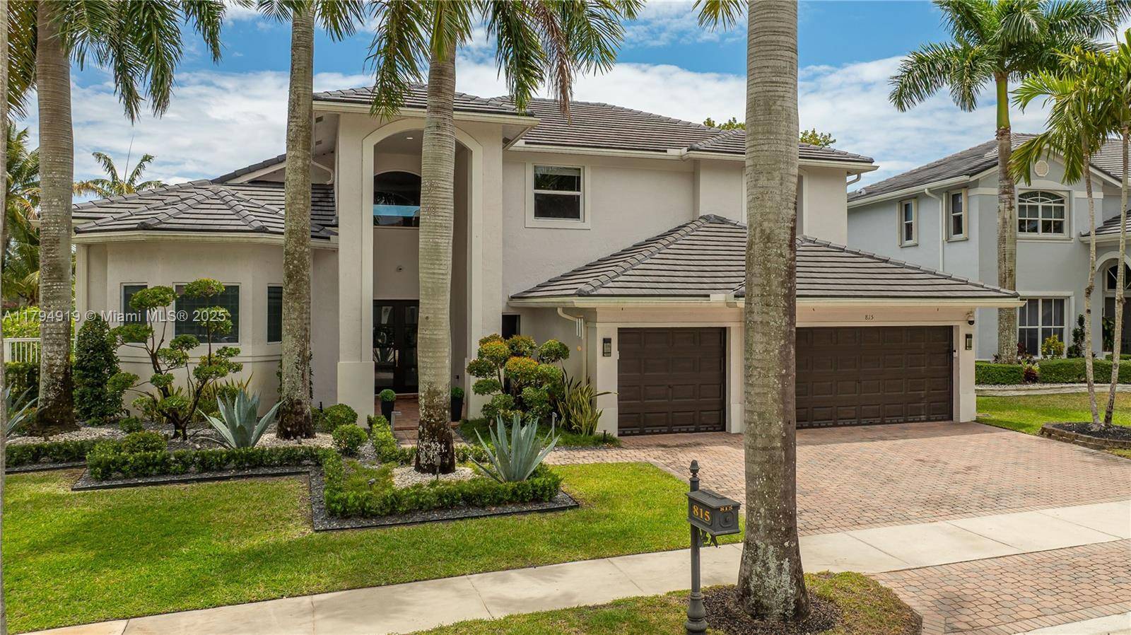 Weston, FL 33327,815 Regal Cove Rd