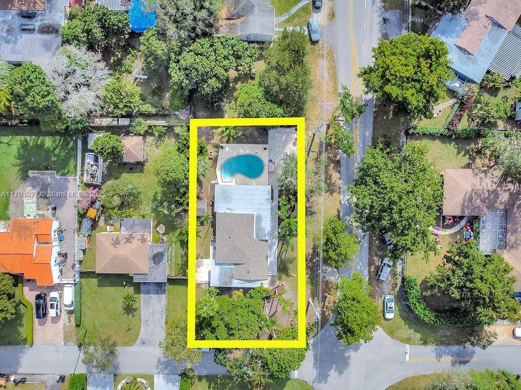 North Miami, FL 33161,12135 NE 10th Ave