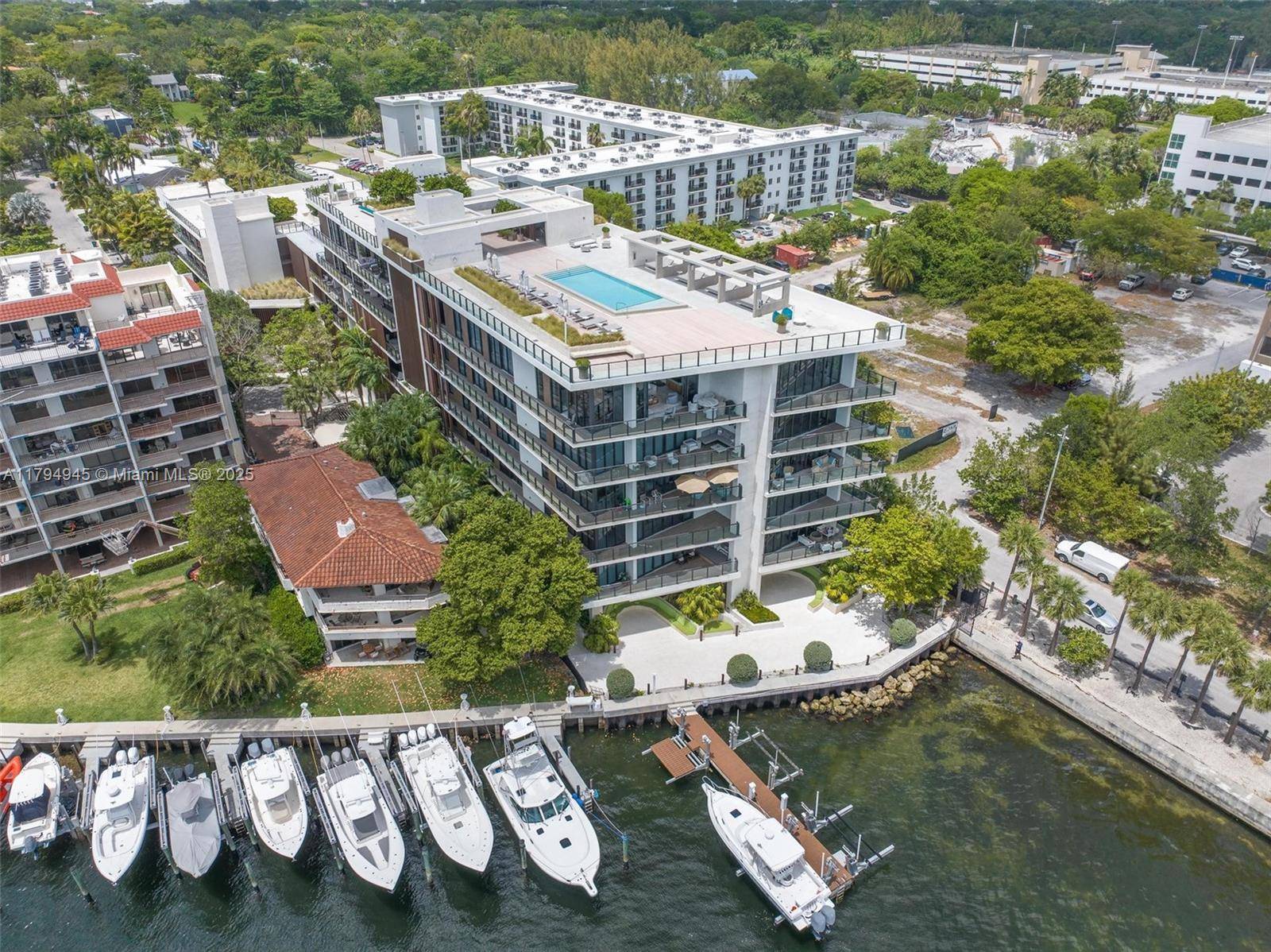 Miami, FL 33133,3581 E Glencoe St #207