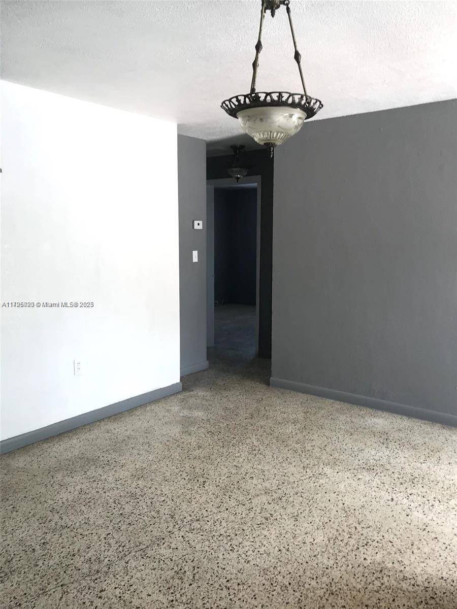 Miami, FL 33147,3121 NW 103rd St ##3