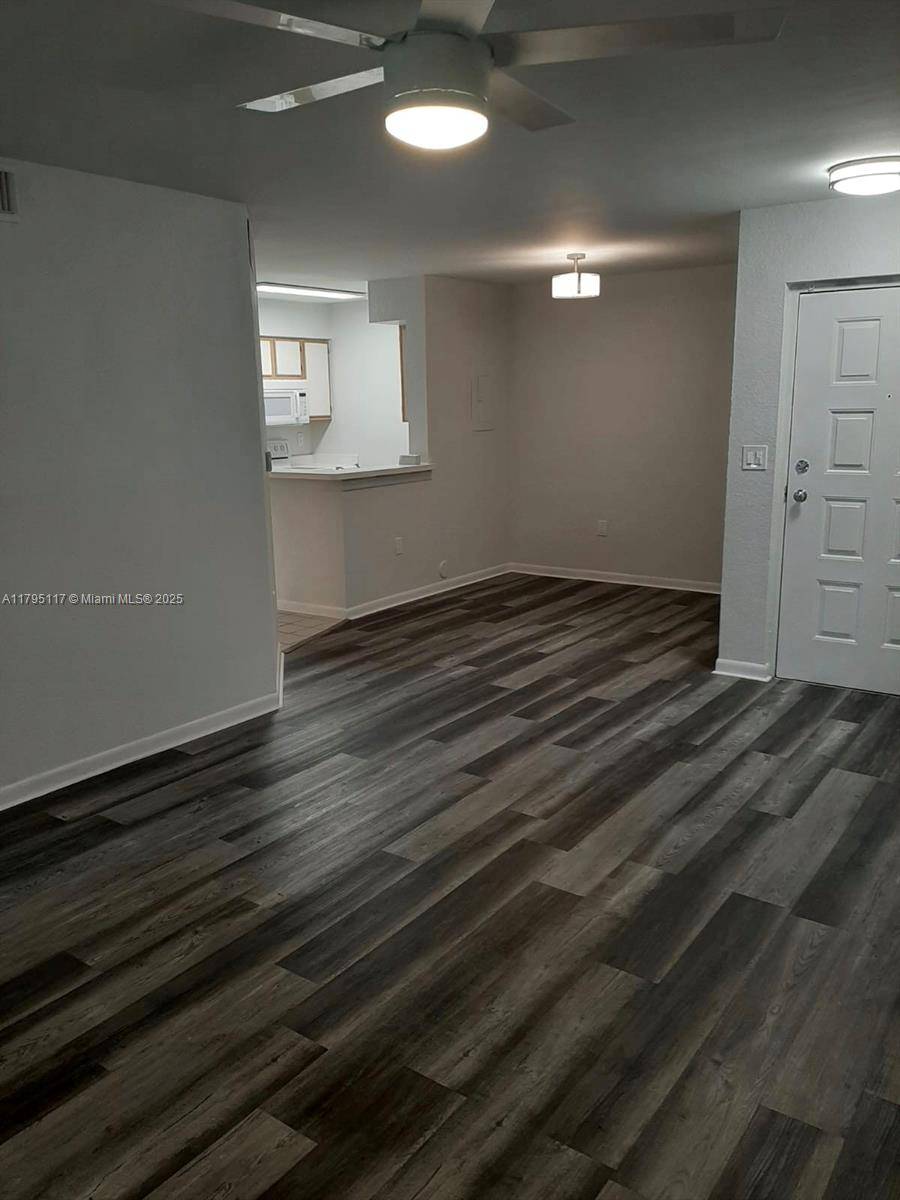 Oakland Park, FL 33309,2881 N Oakland Forest Dr #103