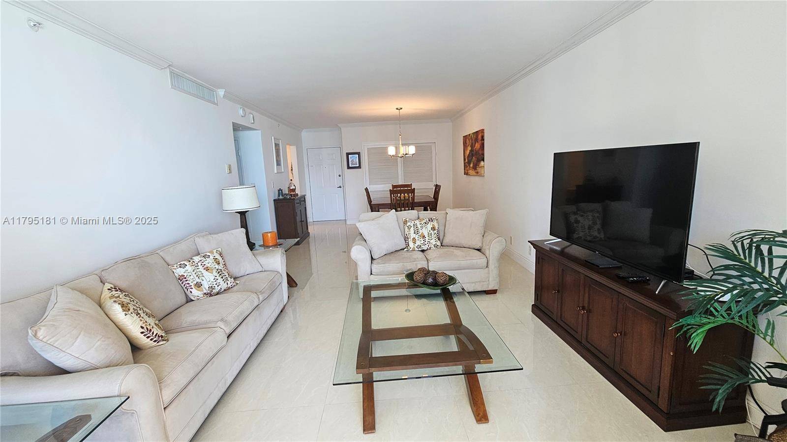 Hollywood, FL 33019,2501 S Ocean Dr #1214