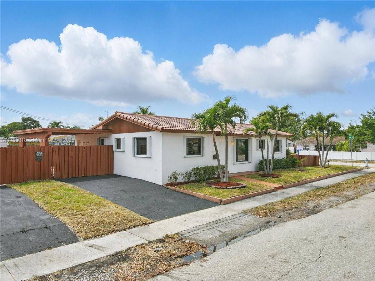Hollywood, FL 33024,6800 Hope St