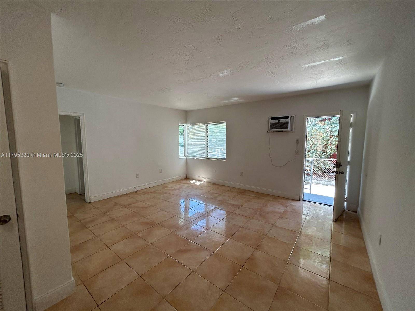 Miami Beach, FL 33141,8321 Crespi Blvd #1