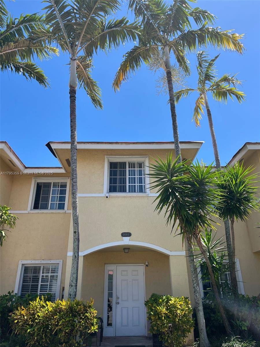 North Miami Beach, FL 33162,2036 NE 167th St #3-132