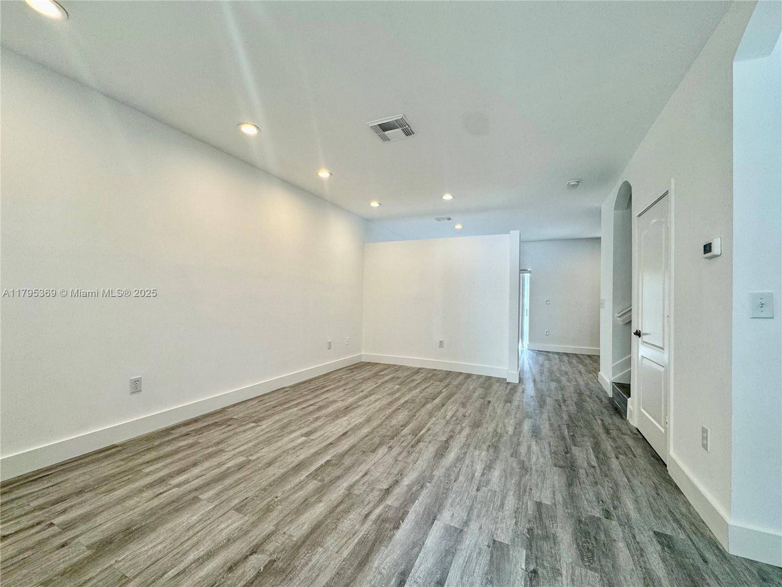 Miami, FL 33186,14333 SW 125th Ct #14333