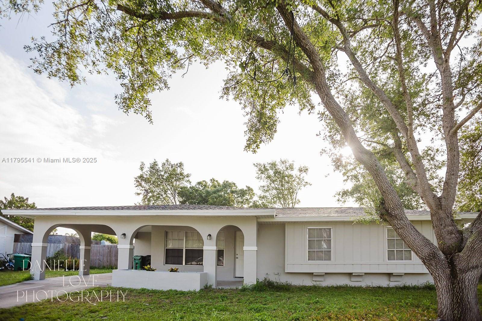 Port St. Lucie, FL 34983,323 NE Midfield Ln