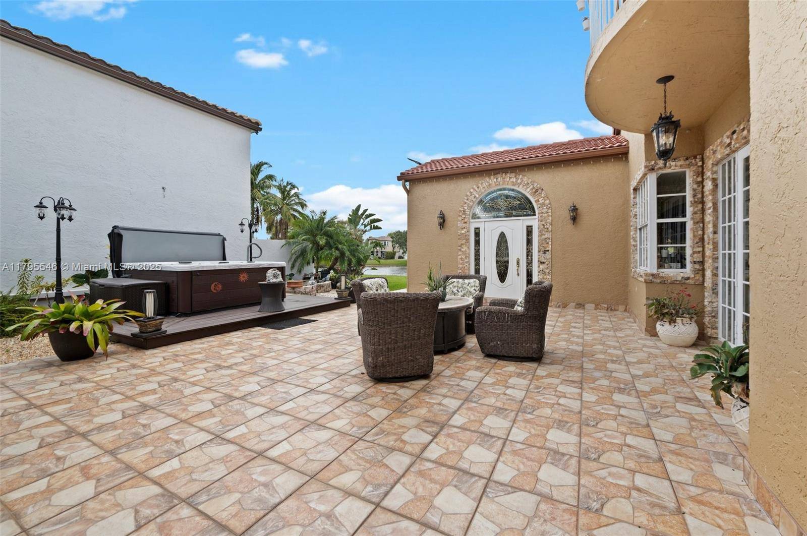 Pembroke Pines, FL 33028,15870 NW 10th St