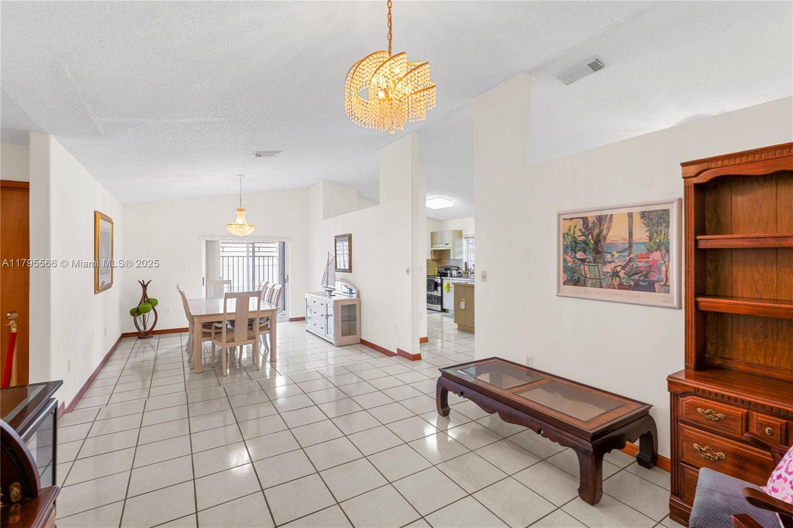 Miami Lakes, FL 33018,15103 NW 89th Ct