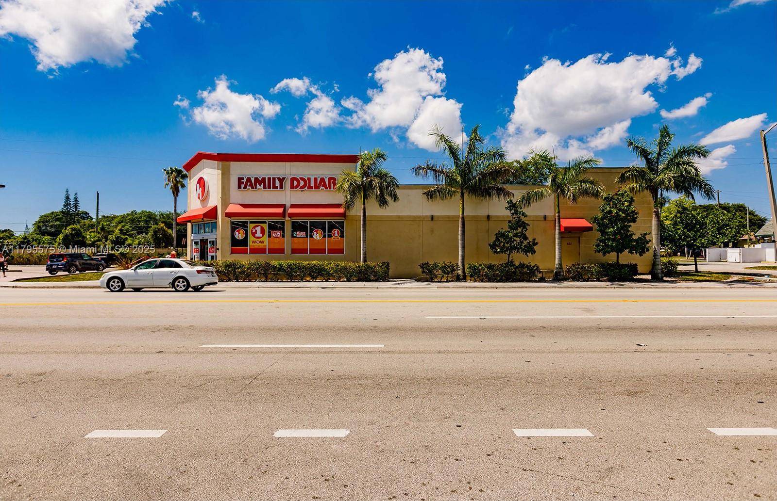 Hallandale Beach, FL 33009,633 W Pembroke Rd