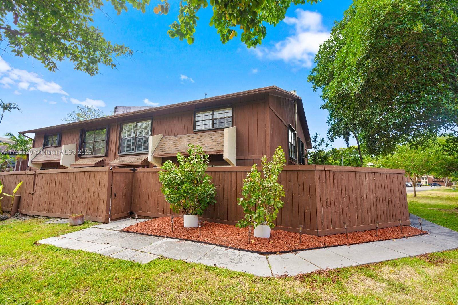 Miami, FL 33173,6537 SW 116th Pl #C