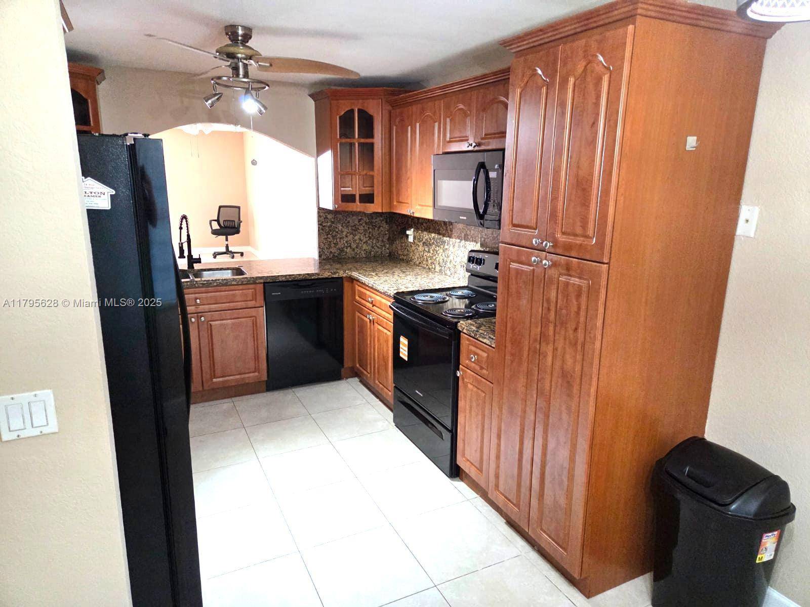 Sunrise, FL 33322,2901 N Nob Hill Rd #101