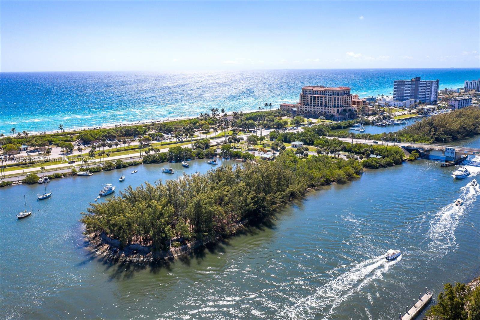 Hollywood, FL 33019,Address not disclosed