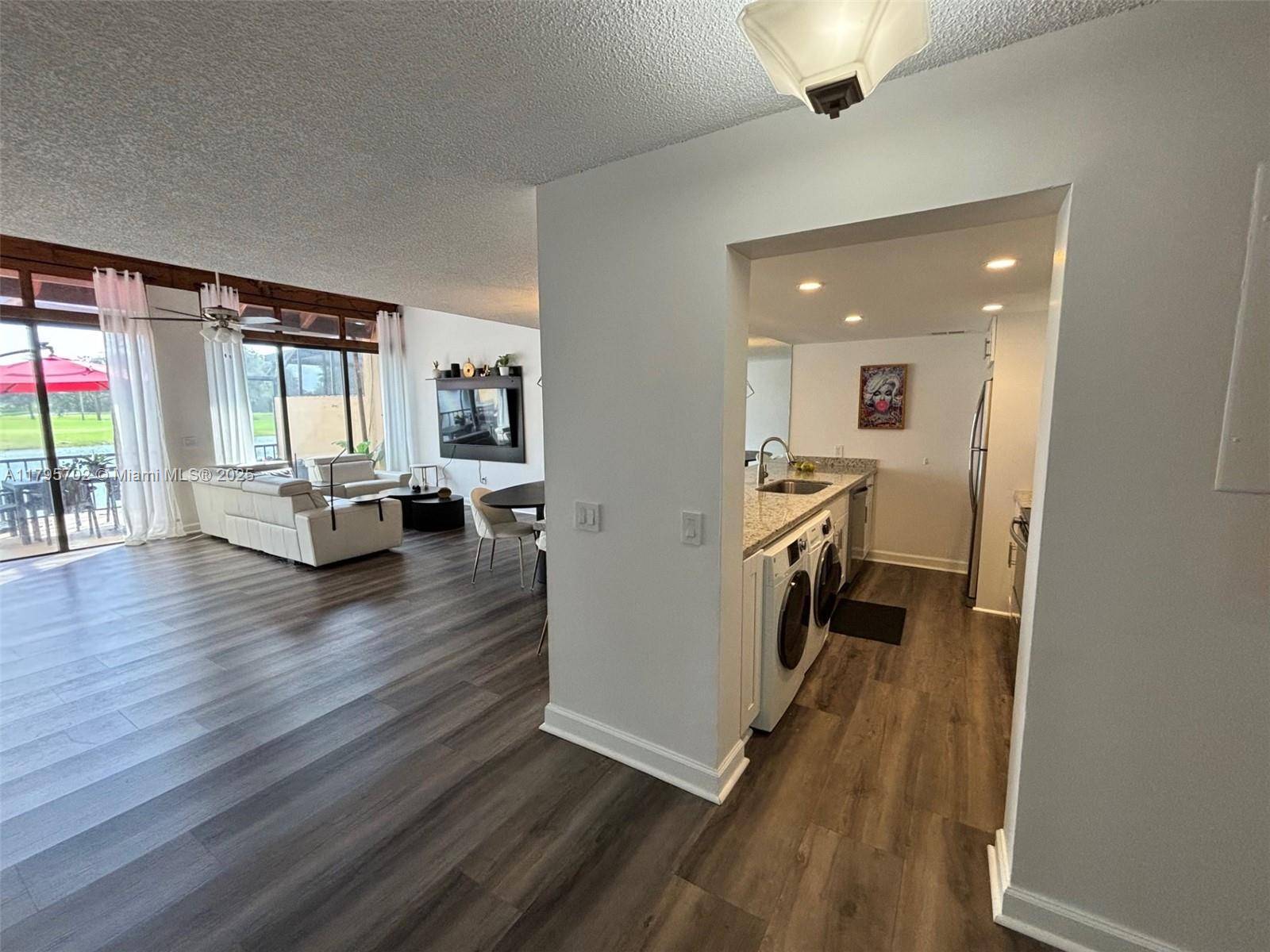 Pembroke Pines, FL 33026,10850 S Golfview Dr #0