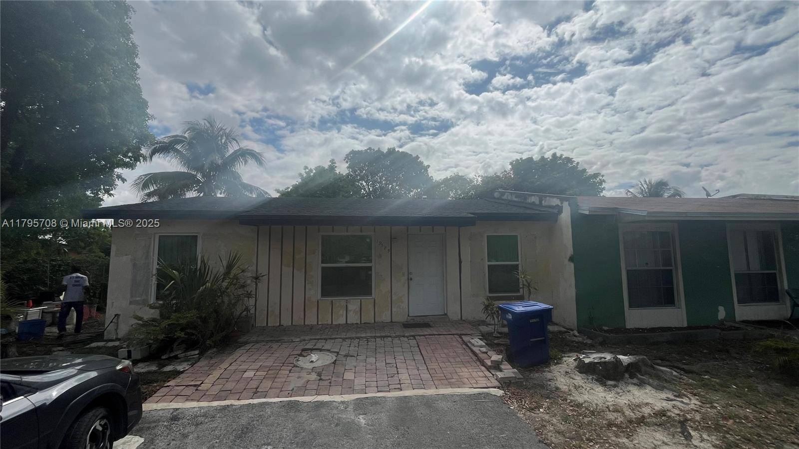 Miami Gardens, FL 33056,19585 NW 29th Ct
