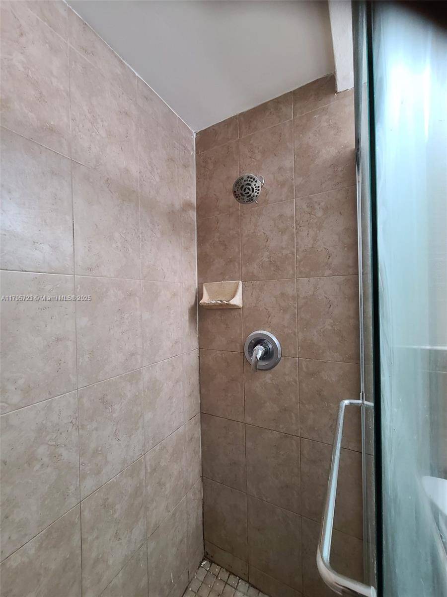 Fort Lauderdale, FL 33316,2424 SE 17th Cswy #114B