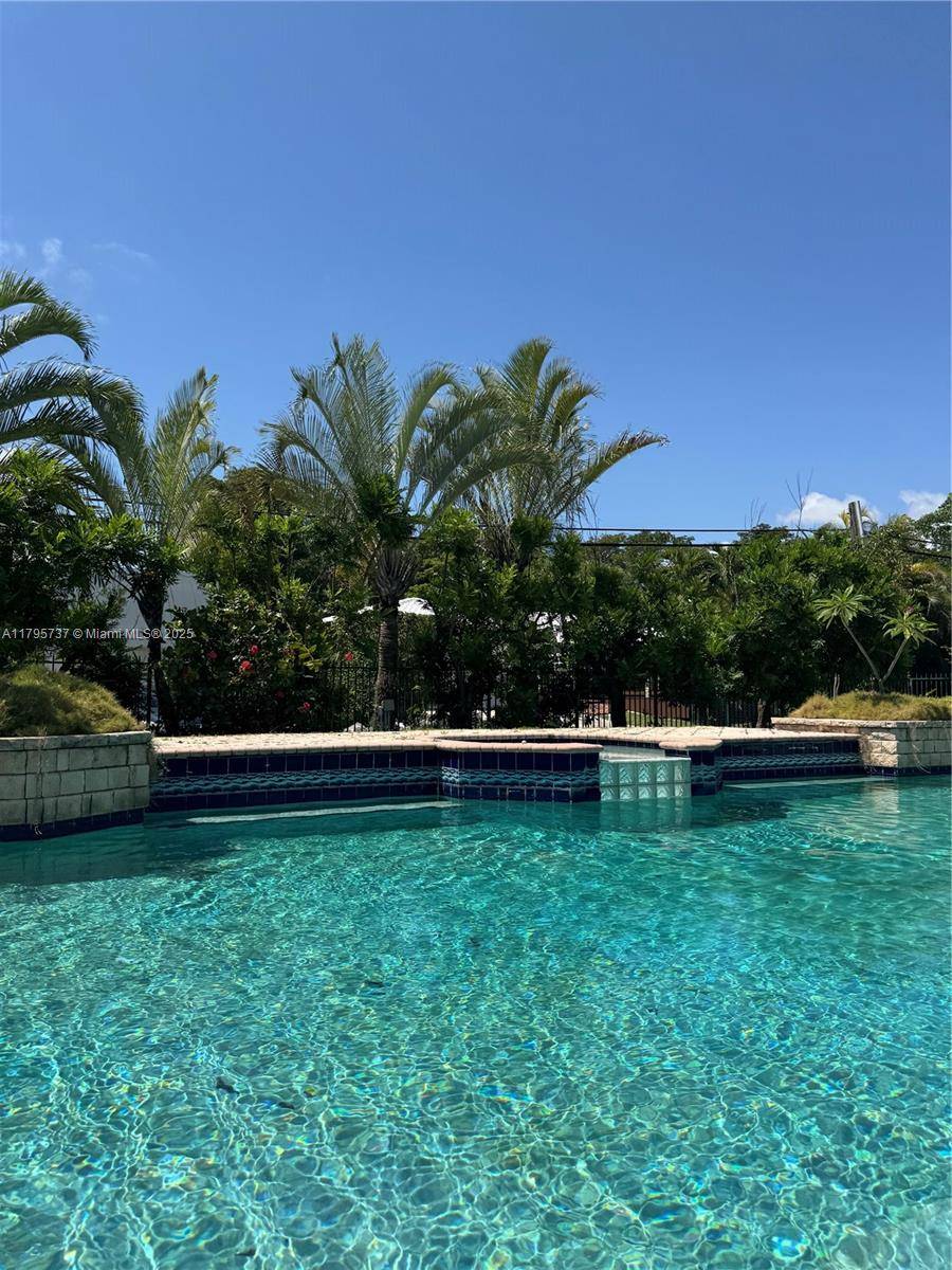 Miami Shores, FL 33138,1234 NE 96th St