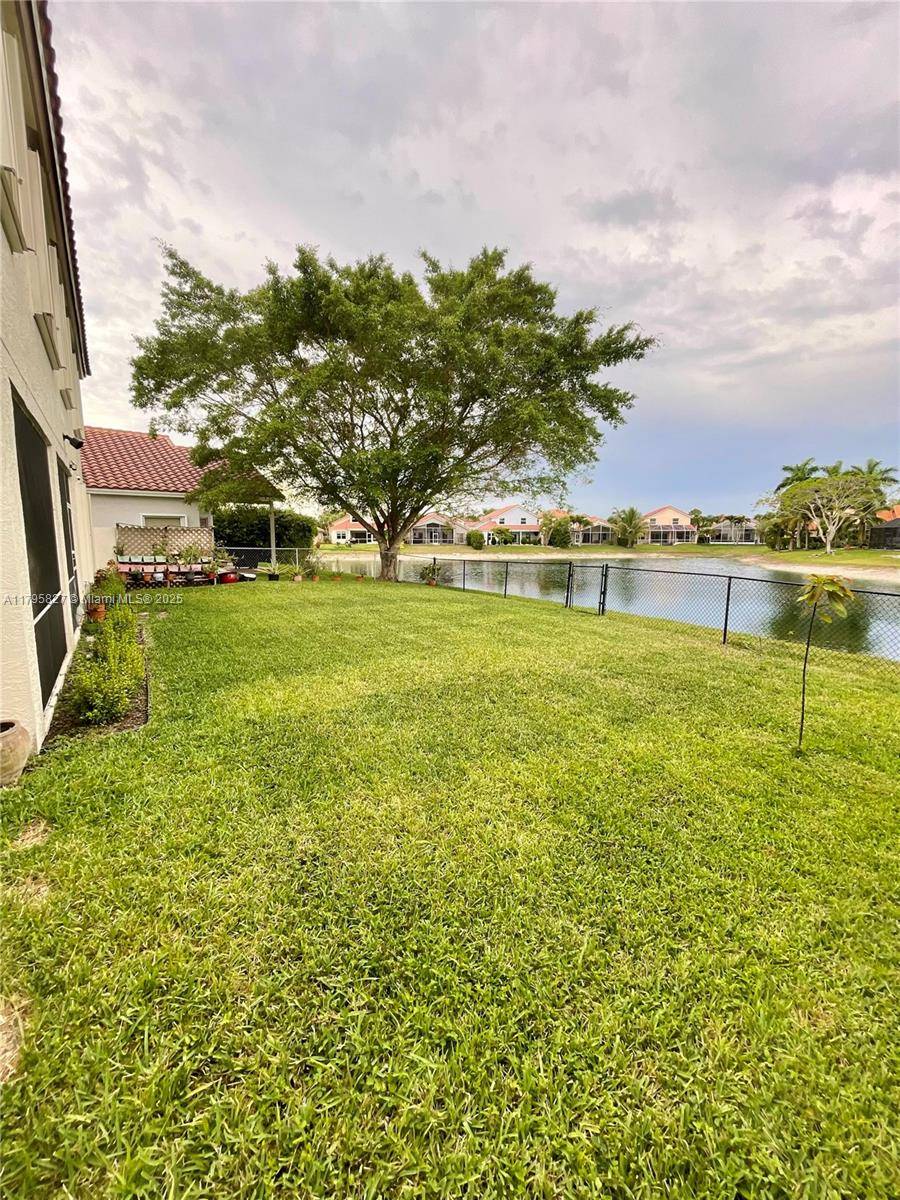 Boca Raton, FL 33428,Address not disclosed