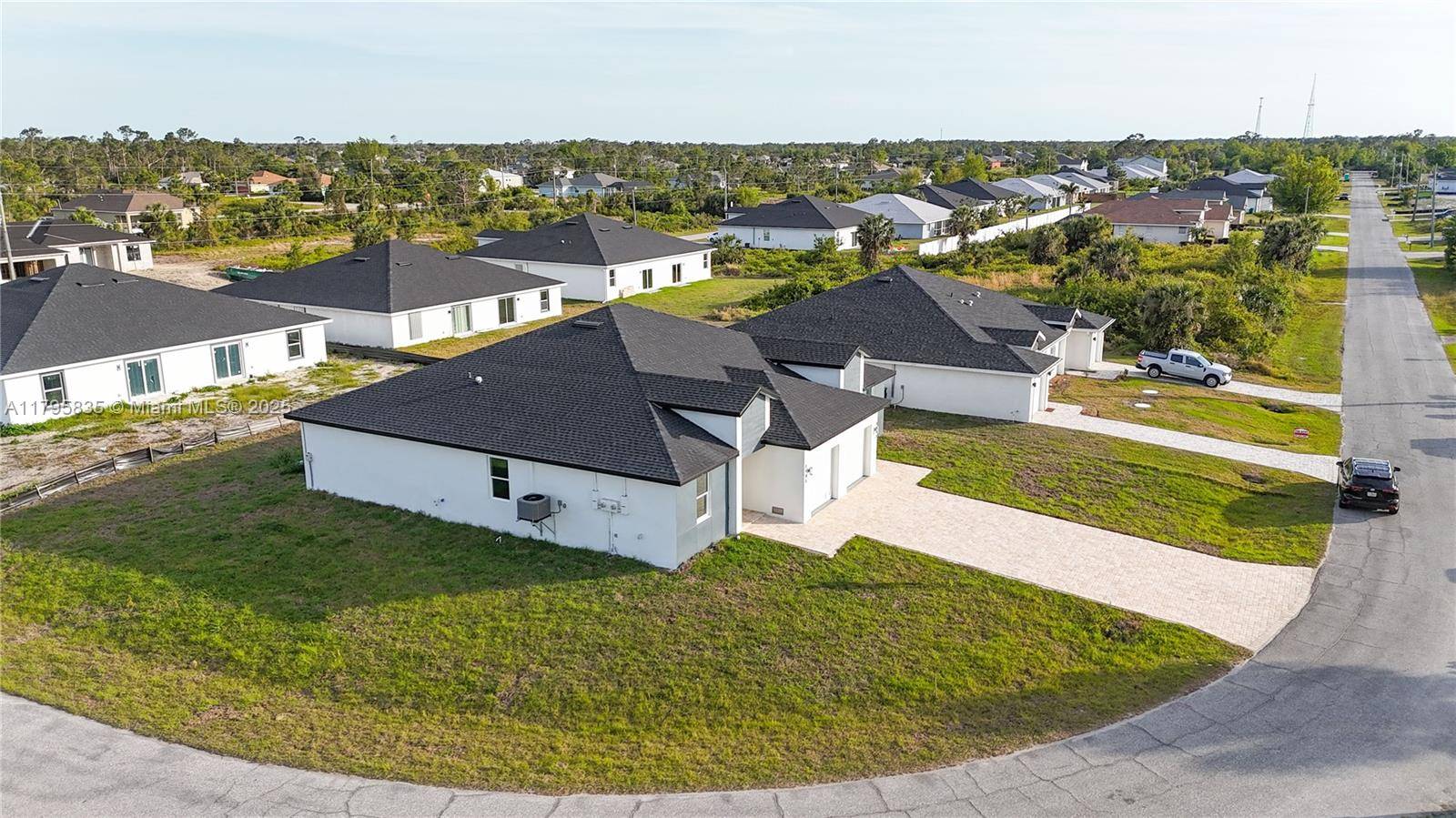 Other, FL 33981,8450 Dinnano St #8450