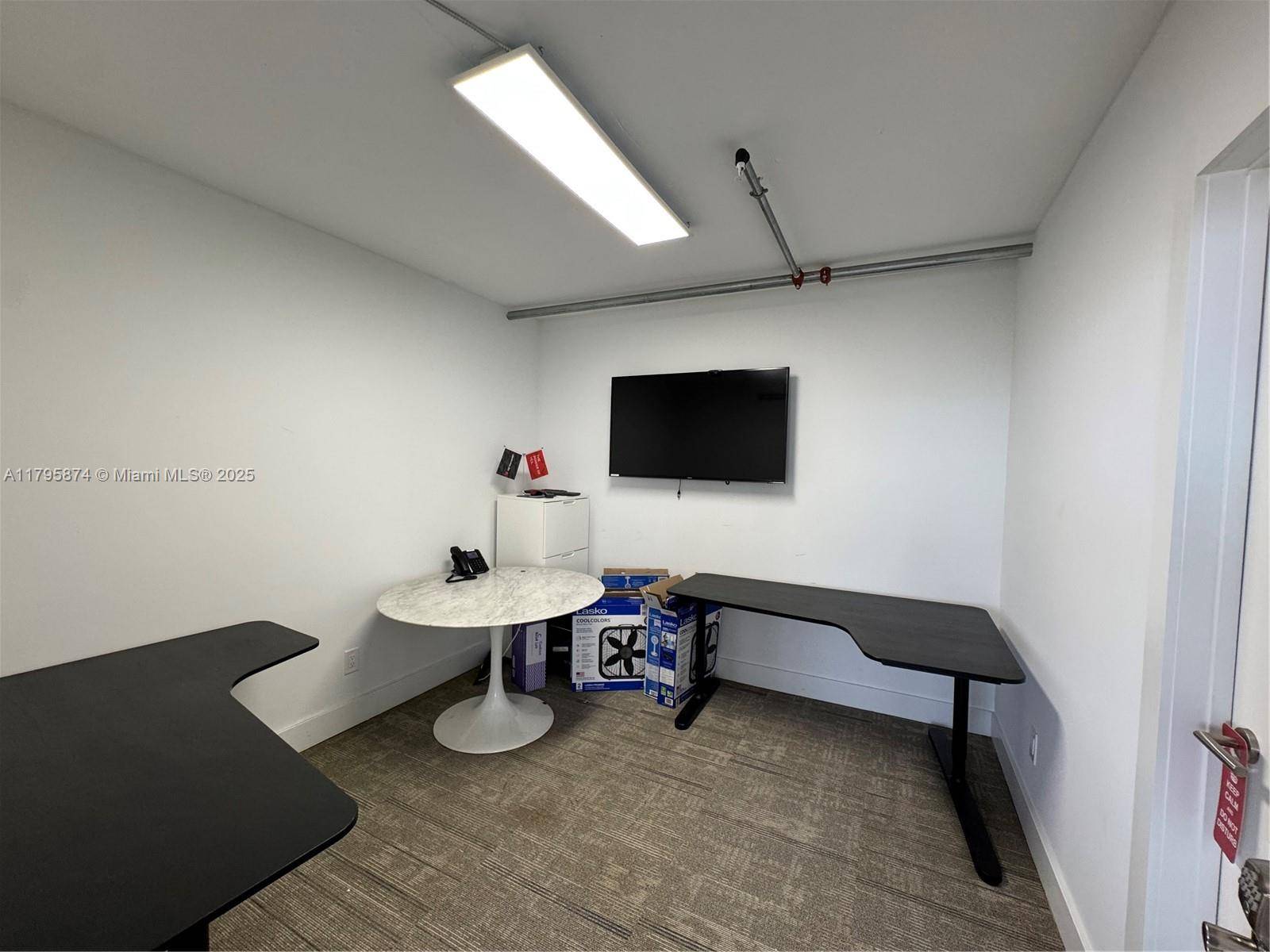 Hollywood, FL 33020,1720 Harrison St #7A