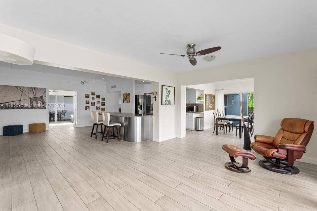 Tamarac, FL 33319,5715 Bayberry Ln