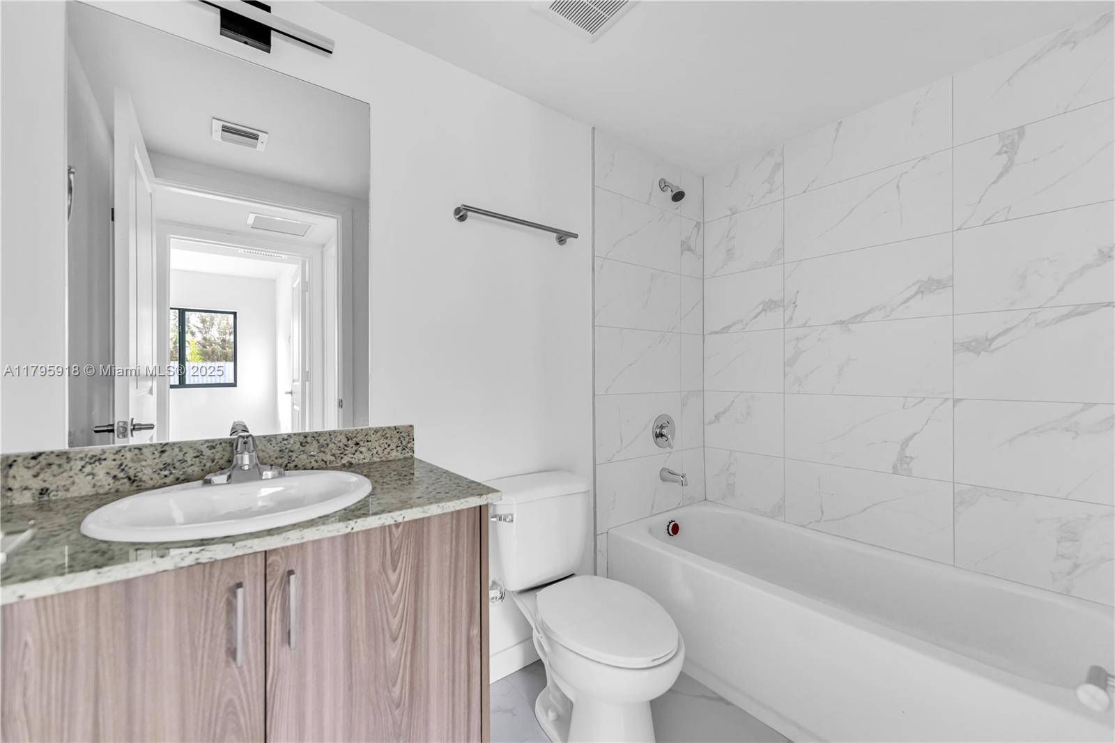 North Miami Beach, FL 33169,175 NW 160TH ST #111