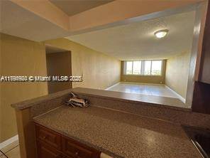 Miami, FL 33156,9001 SW 77th Ave #C402