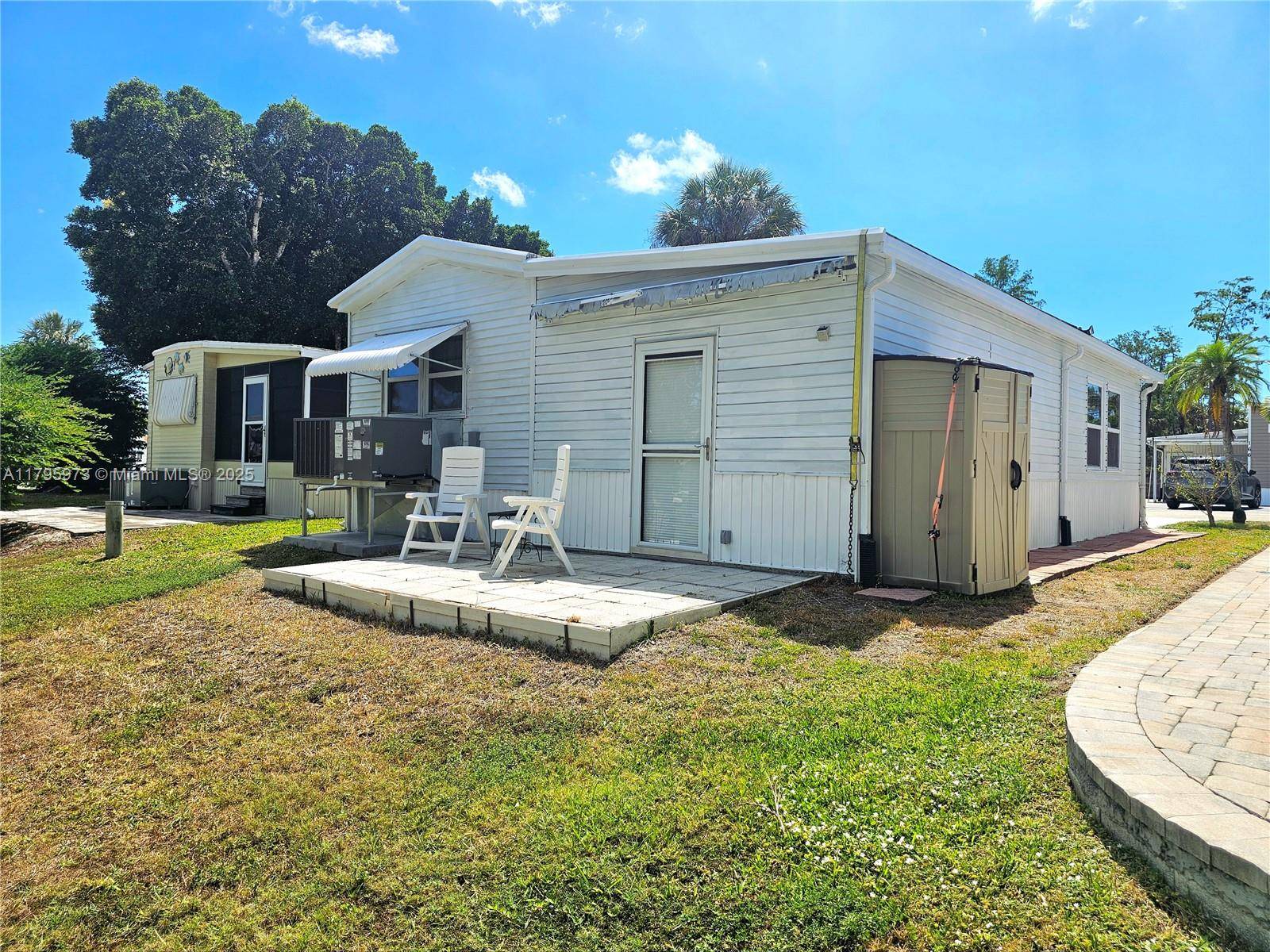 Naples, FL 34114,183 panther pass cir