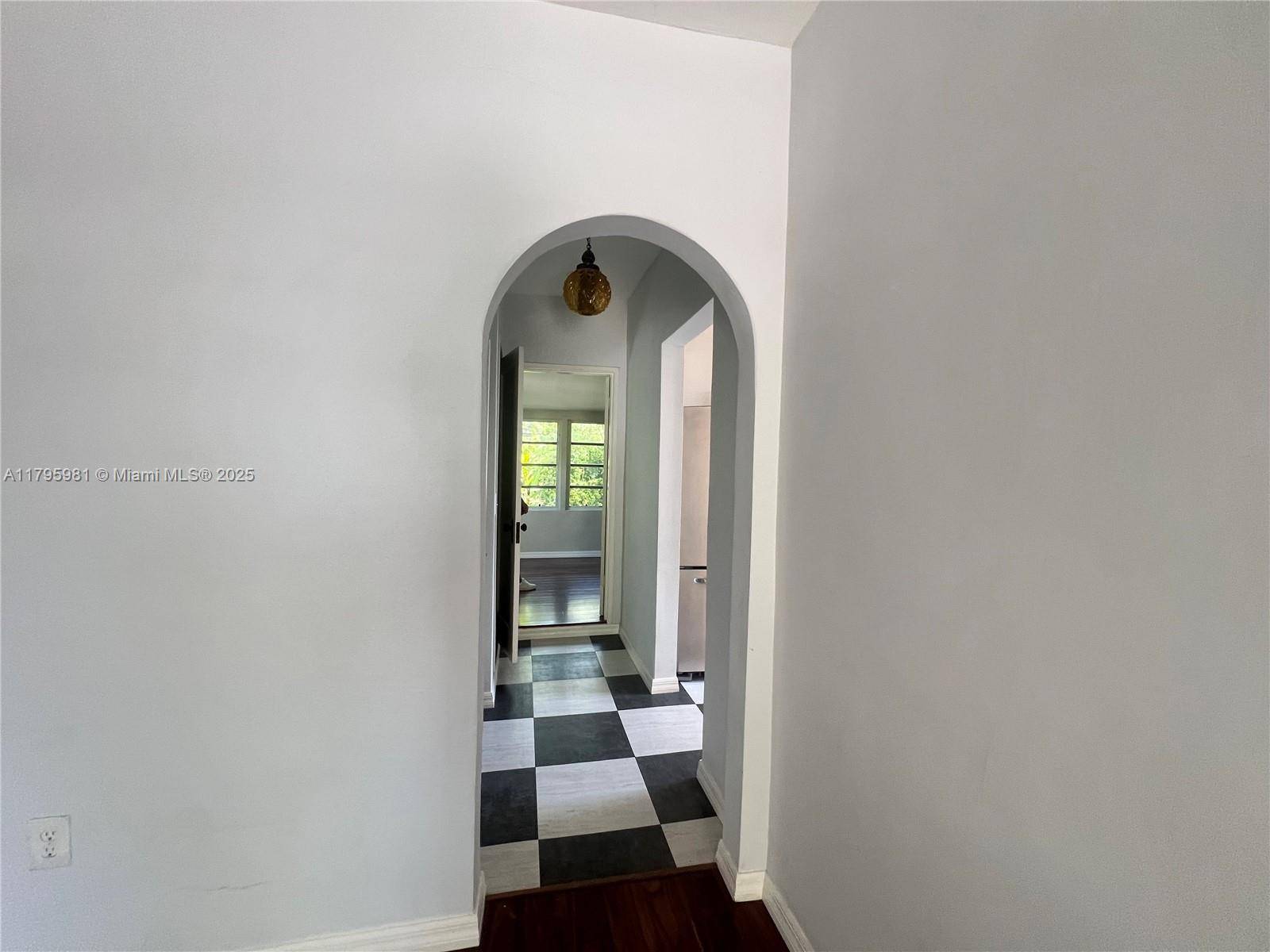 Miami, FL 33161,315 NE 110th St #2