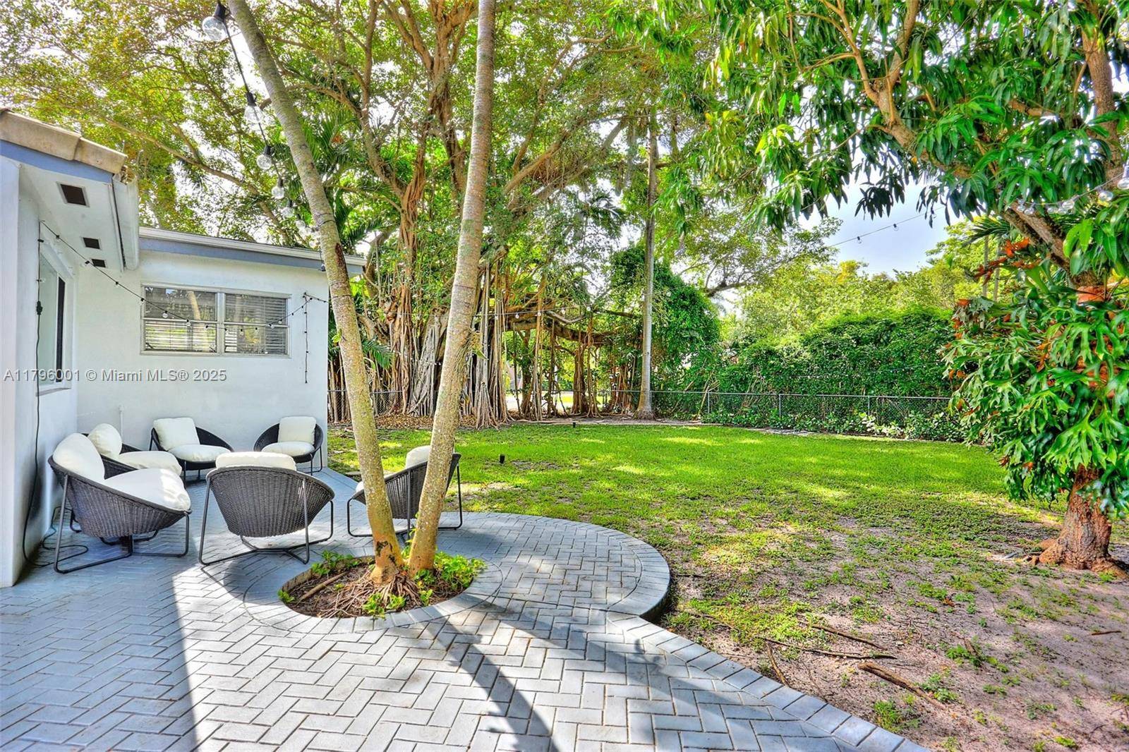 Miami, FL 33133,2500 Overbrook St #0