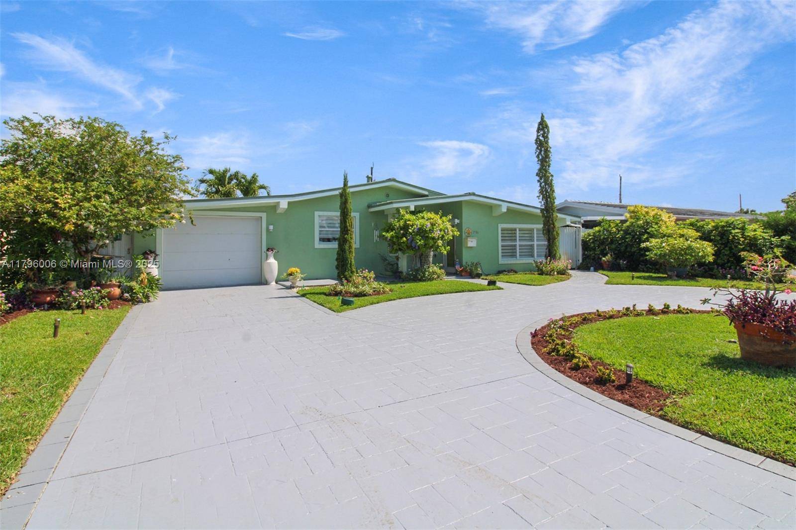 Pembroke Pines, FL 33024,7691 NW 15th Ct