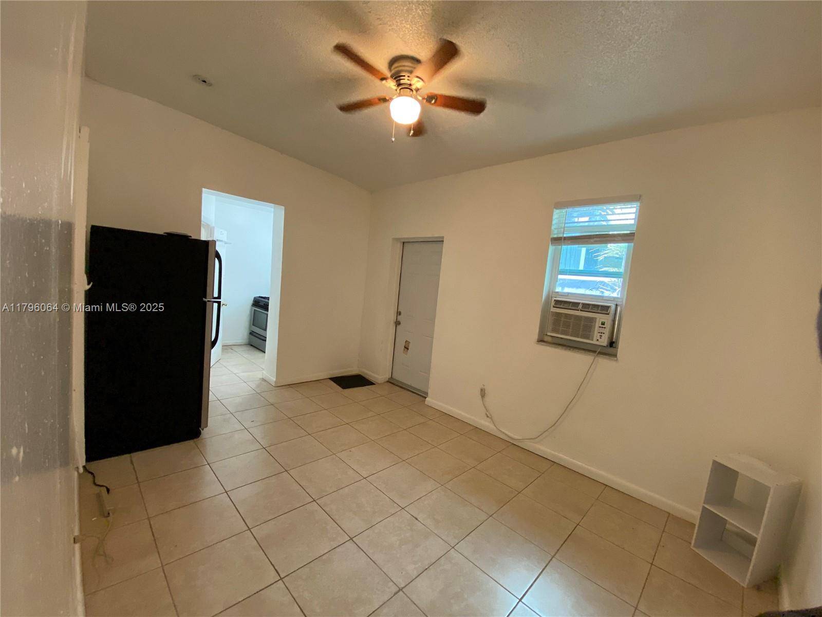 Miami, FL 33127,85 NW 46th St #2