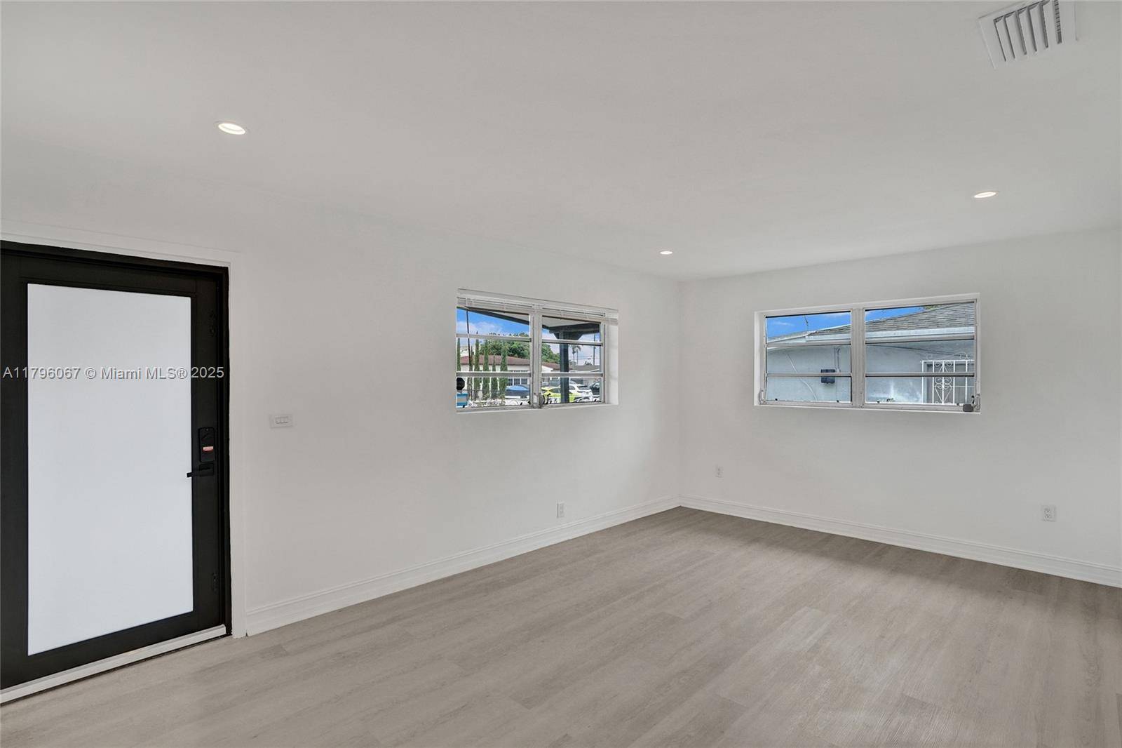 Hialeah, FL 33013,539 E 30th St
