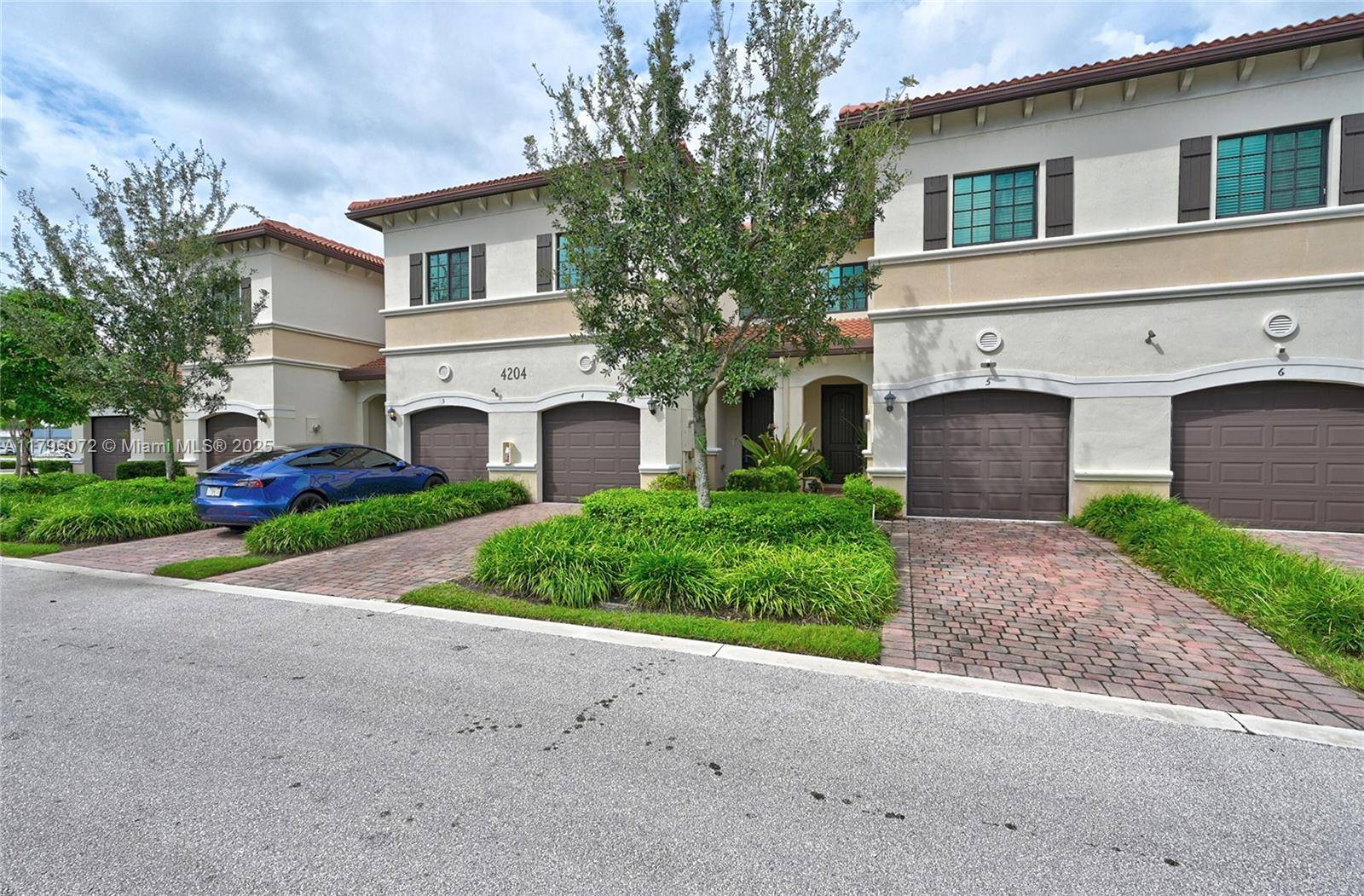 Oakland Park, FL 33334,4204 N Dixie Hwy #4