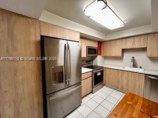 Miami Beach, FL 33140,2655 Collins Ave #1710