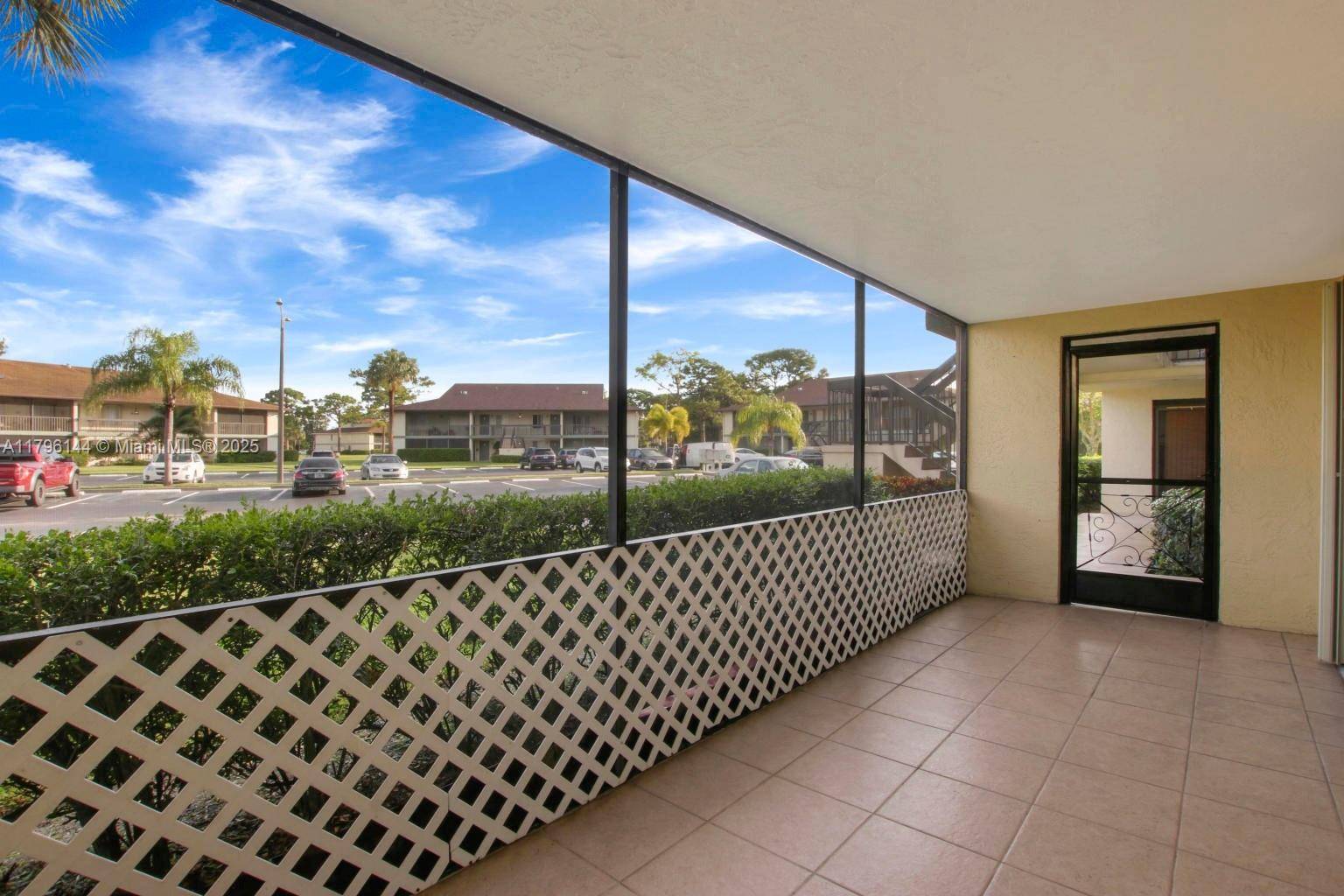 Jupiter, FL 33458,6272 N Chasewood Dr #B