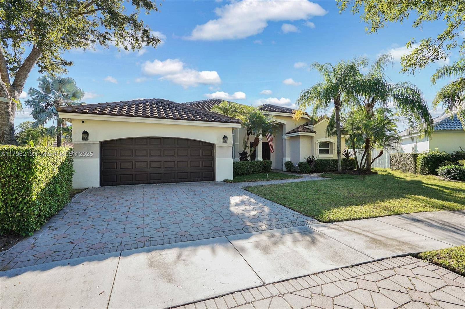 Weston, FL 33326,648 Lake Blvd