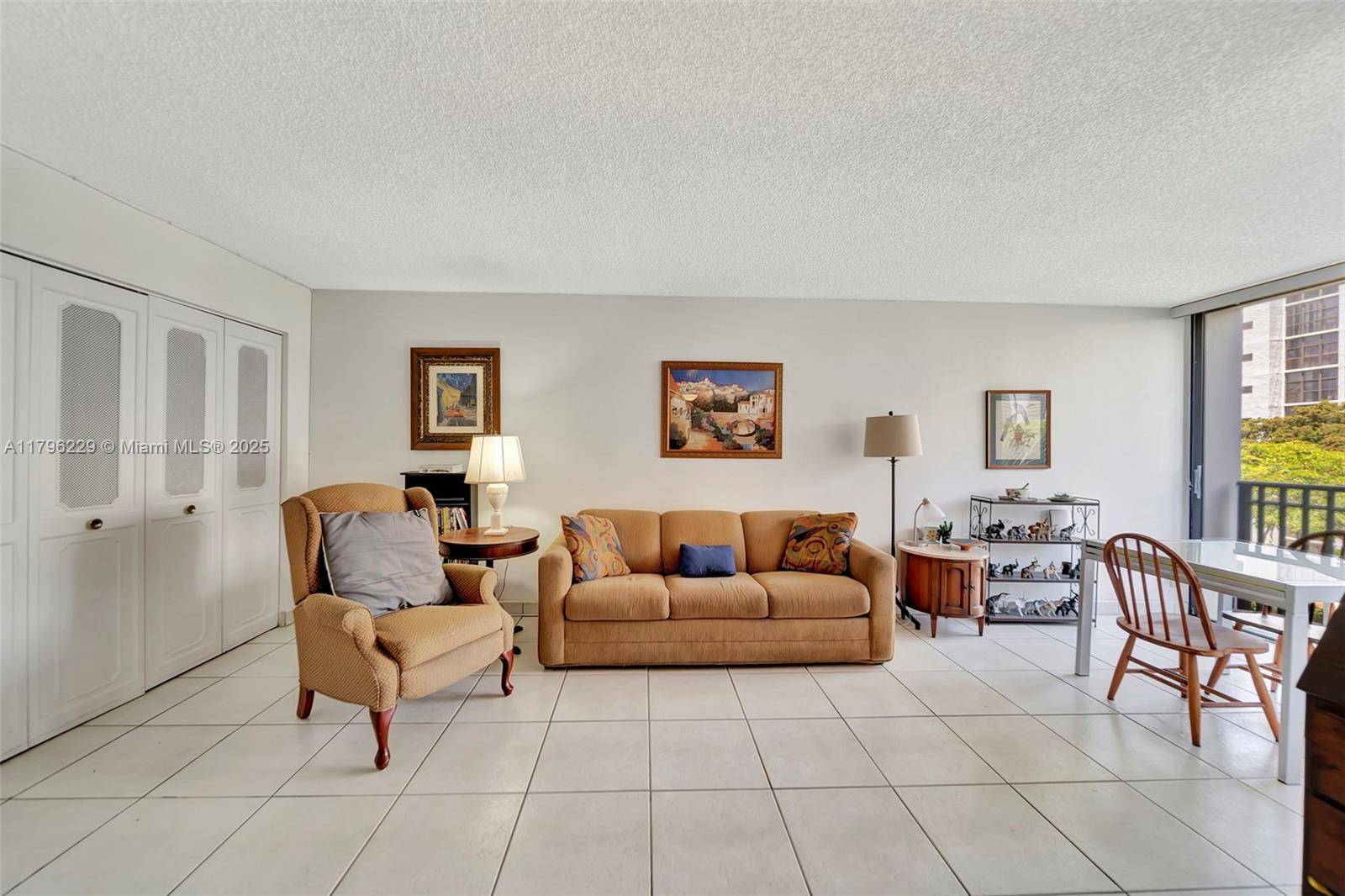 Sunny Isles Beach, FL 33160,16909 N Bay Rd #405