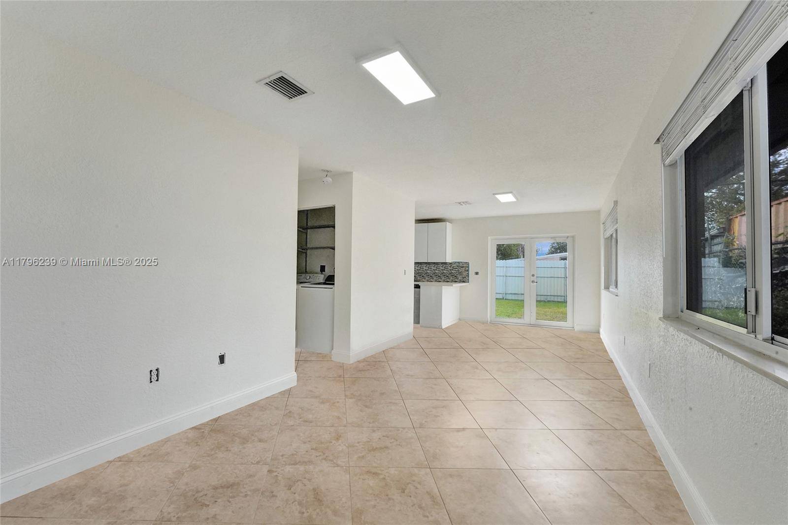 Miami, FL 33150,1154 NW 103rd St #1154
