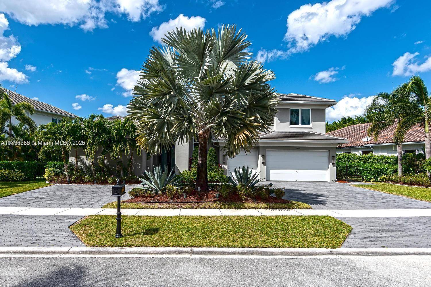 Plantation, FL 33324,10181 Key Plum St