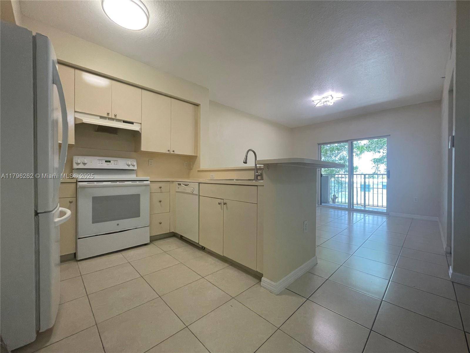 Cutler Bay, FL 33157,11040 SW 196th St #204